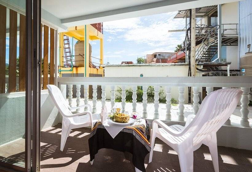 Номер Deluxe с Балконом, On Hotel Phuket   Sha
