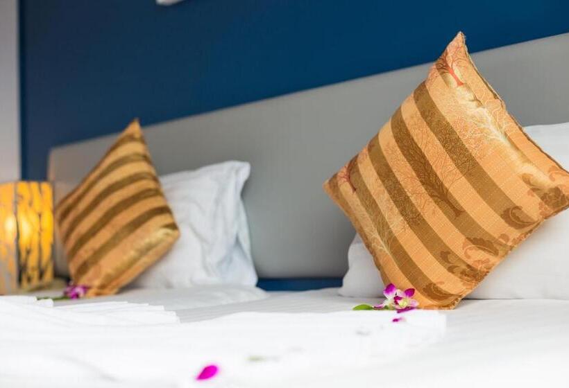 Семейный Номер, On Hotel Phuket   Sha