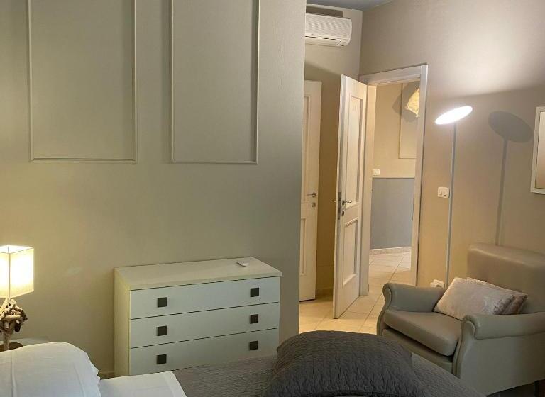 Номер Стандарт, Rouge Hotel International