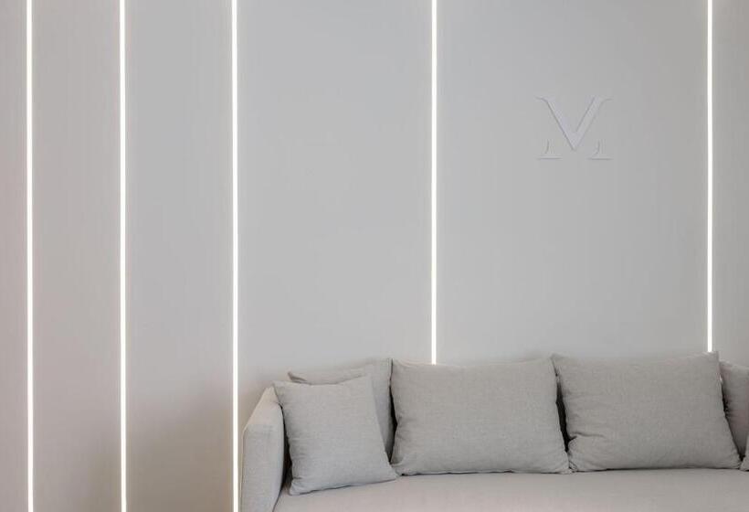 스위트, Acropolis Magenta Luxury Suites