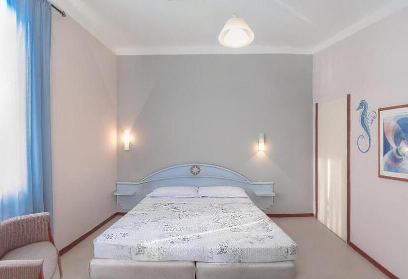 Quarto Estandar, Casa Pozzi