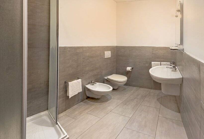 Quarto Estandar Individual, Casa Pozzi