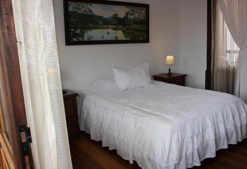 Standard room with outdoor bath, Casa Lola Hotel Boutique