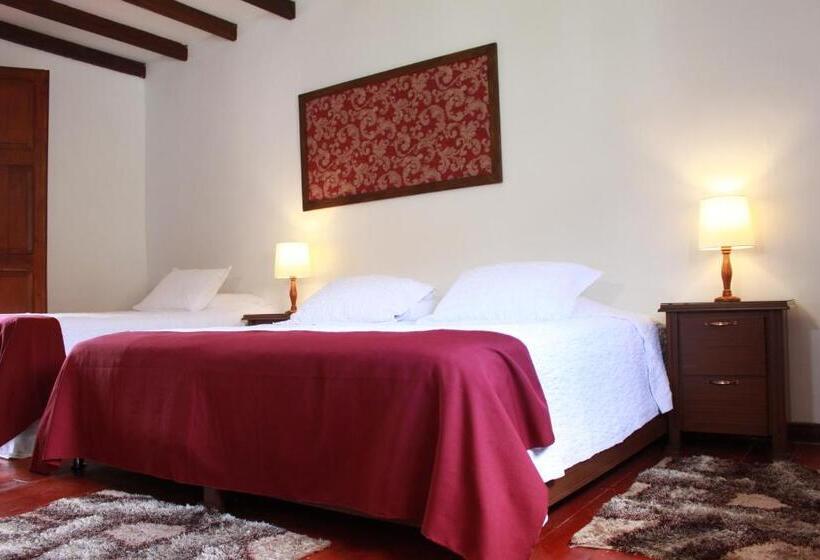 اتاق سوپریور سه تخته, Casa Lola Hotel Boutique