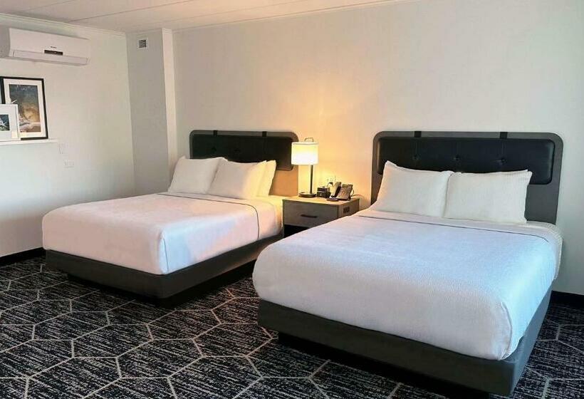 Suite, La Quinta By Wyndham Chicago O Hare Airport