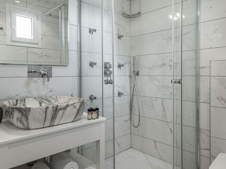 1 Bedroom Deluxe Apartment Sea View, Mandilaras Village