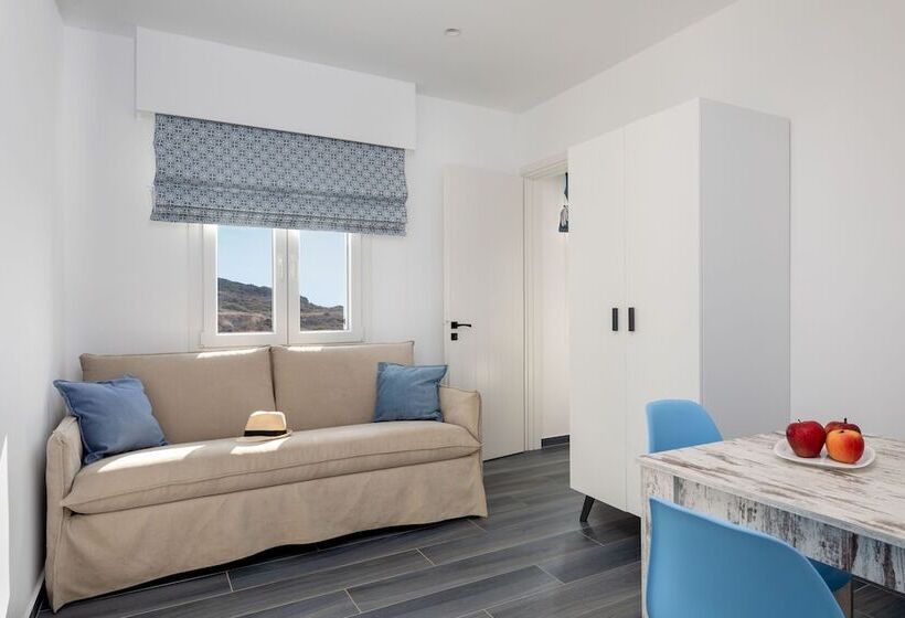 1 Bedroom Deluxe Apartment Sea View, Mandilaras Village