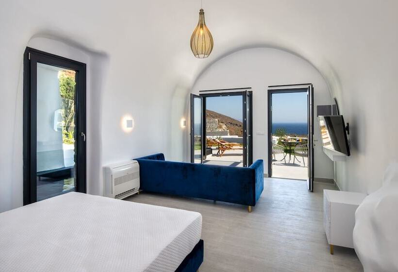 Люкс Сеньор, Palm Island Suites