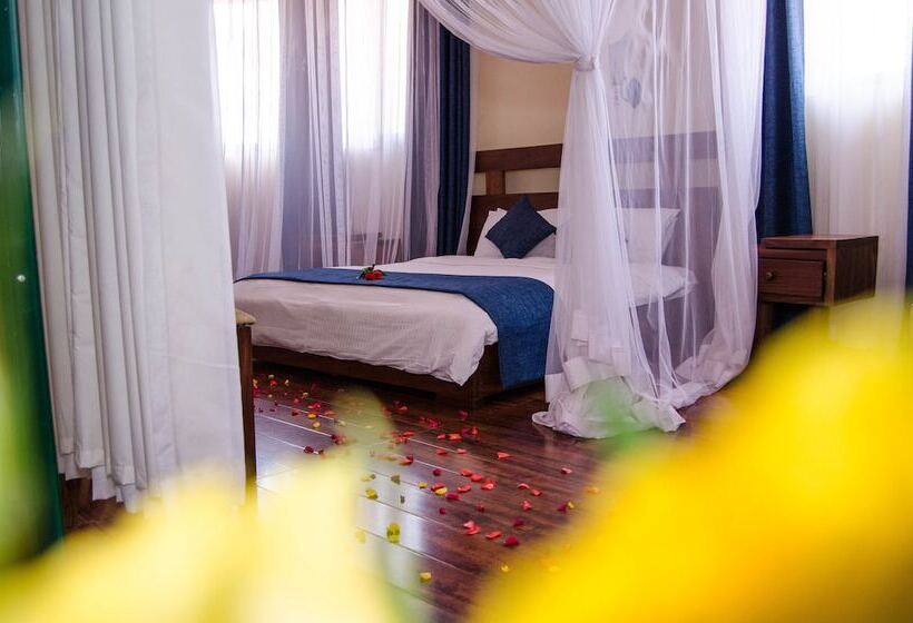 سوییت اجرایی, Nile Village Hotel & Spa