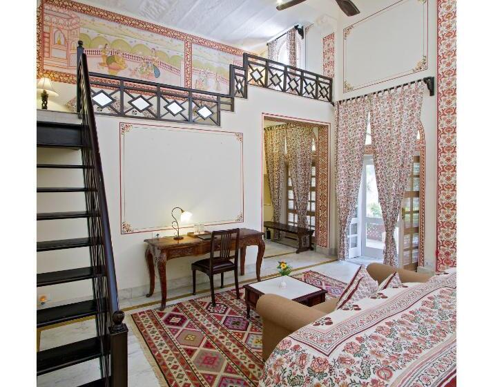 스위트, Rohet Garh