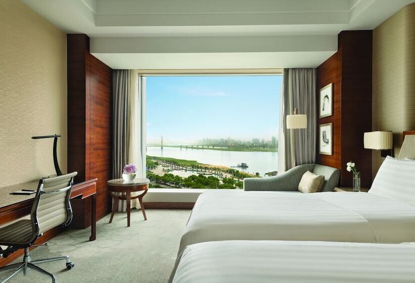 Номер Клуб, Shangrila Nanchang
