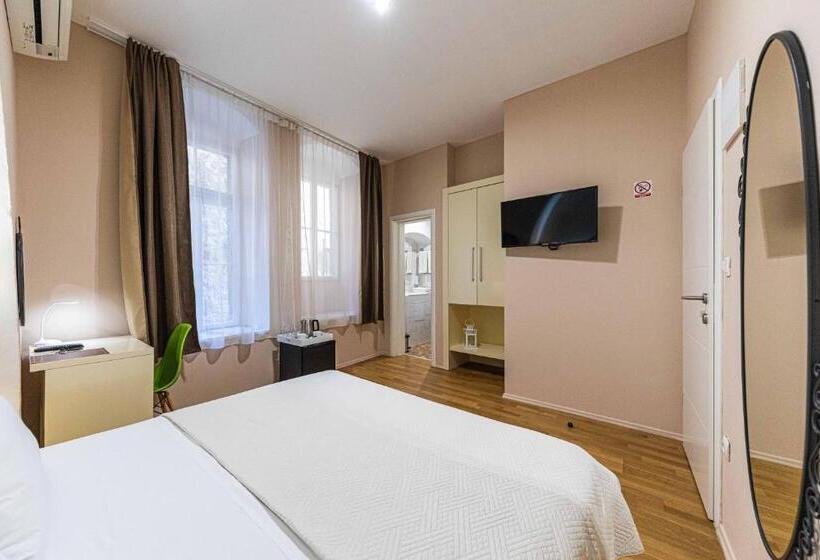 디럭스 룸, Pjaca City Rooms