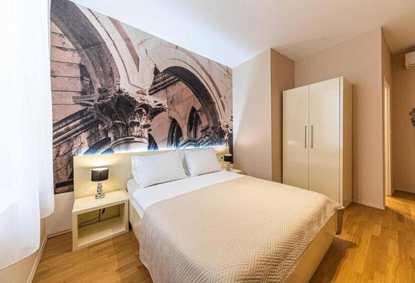 디럭스 룸, Pjaca City Rooms