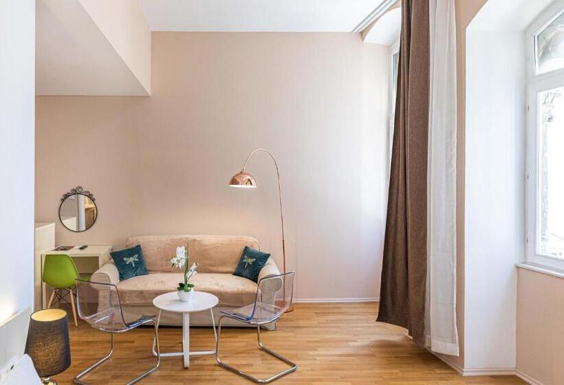 패밀리 스위트, Pjaca City Rooms