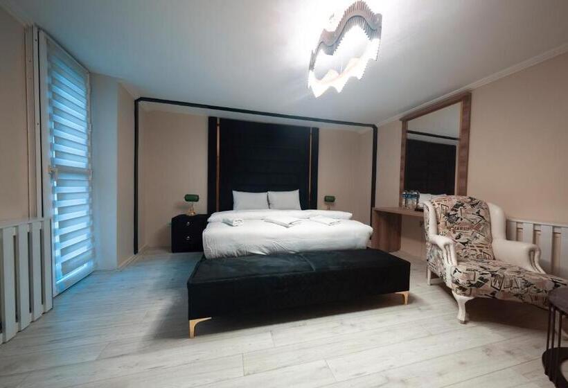 جناح ديلوكس, By Sultan Otel