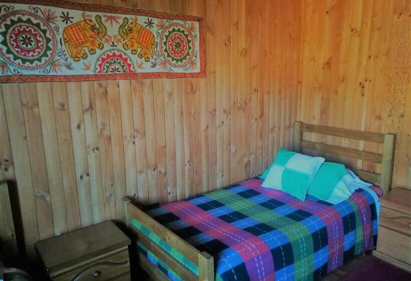 Четырехместный номер эконом класса с общей ванной комнатой, Hostal Casona Del Cerro