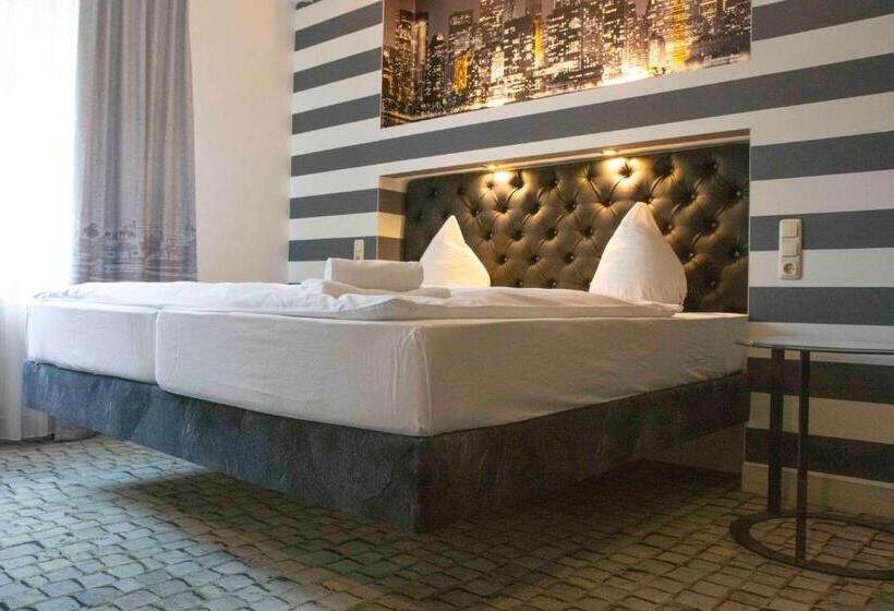 스위트, Sl Otel Im Parforcehaus