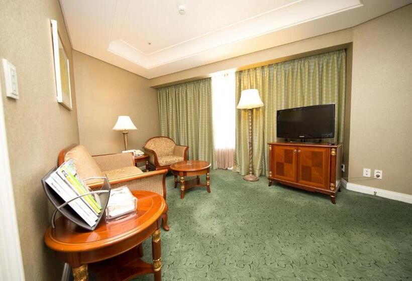 Семейный Полулюкс, High1 Grand Hotel Main Tower