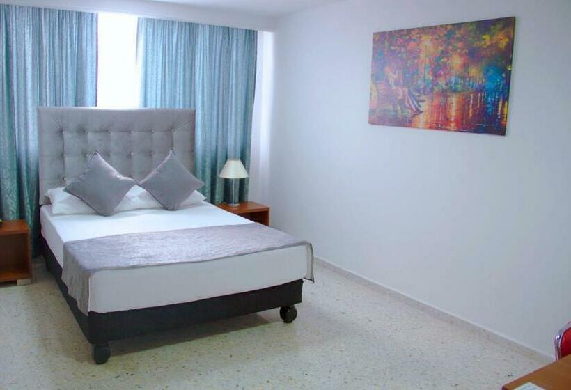 Quarto Estandar, Torre De Granada