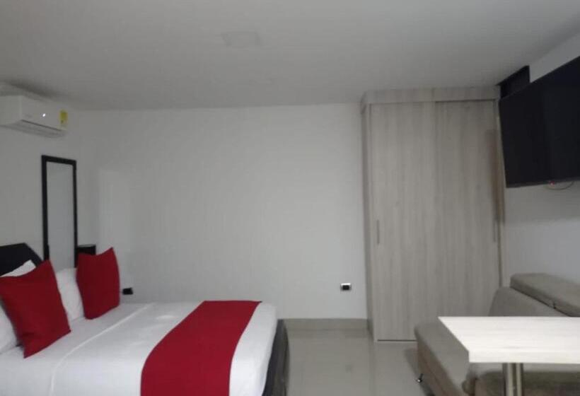 Quarto Estandar, Torre De Granada