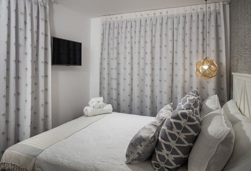 Вилла 4 Спальни, Rambutan Resort