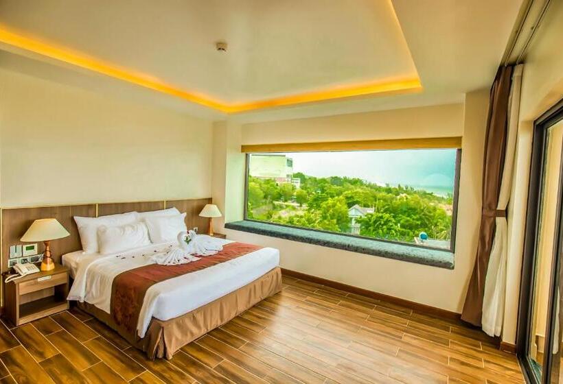 اتاق لوکس, Coral Bay Resort