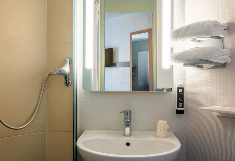 Номер Стандарт, B&b Hotel Annecy Argonay