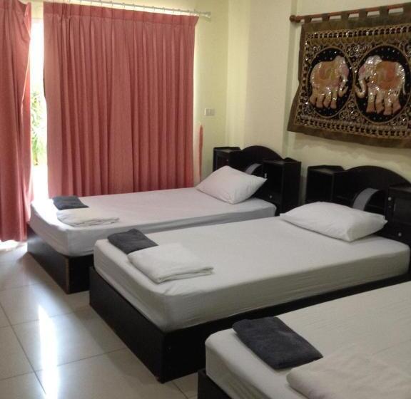 חדר קומפורט לשלושה, Jomtien Hostel
