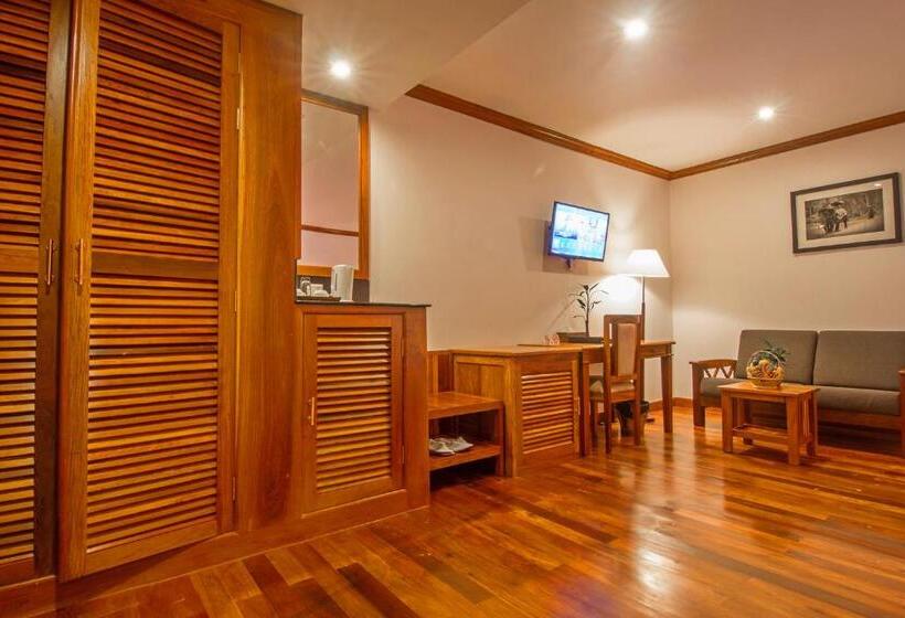 スタンダードスタジオ, Cheathata Cts Hotel Siem Reap