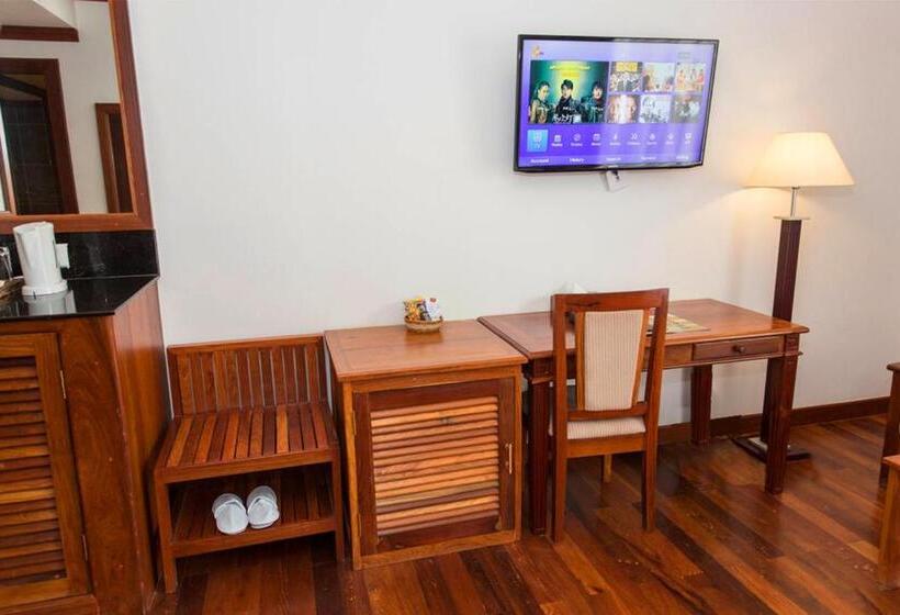 バルコニー付きジュニアスイート, Cheathata Cts Hotel Siem Reap