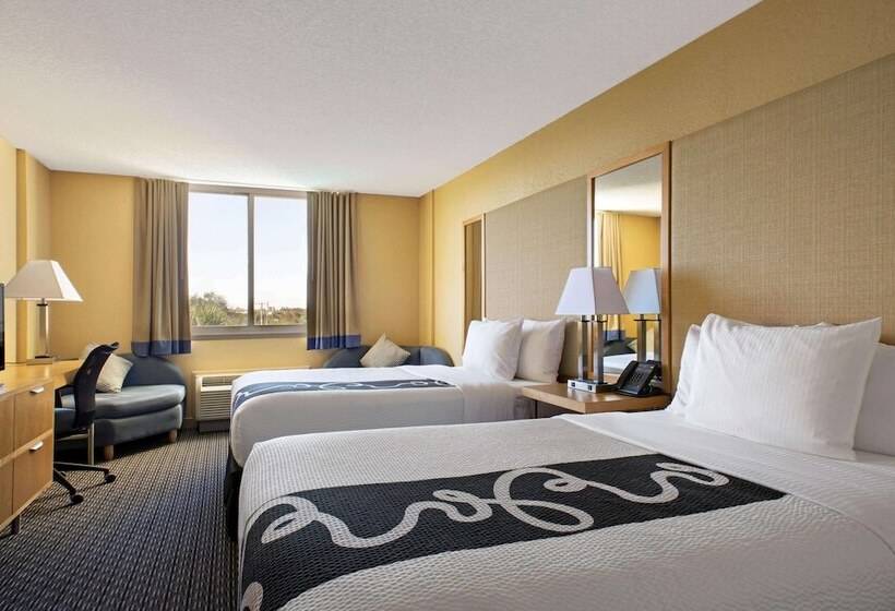 Номер Стандарт 2 Двуспальные Кровати, La Quinta Inn & Suites By Wyndham Sunrise