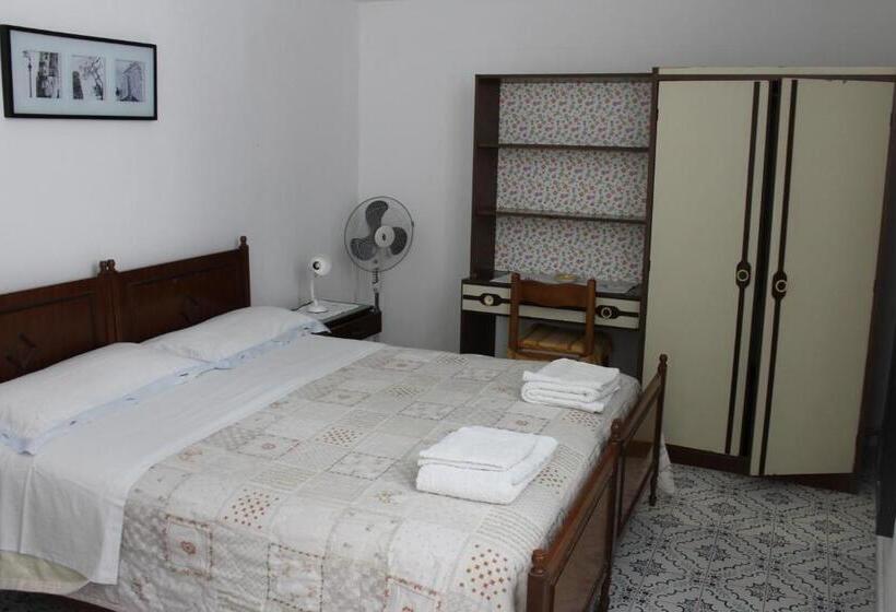Economy Triple Room, B&b Luna Di Miele