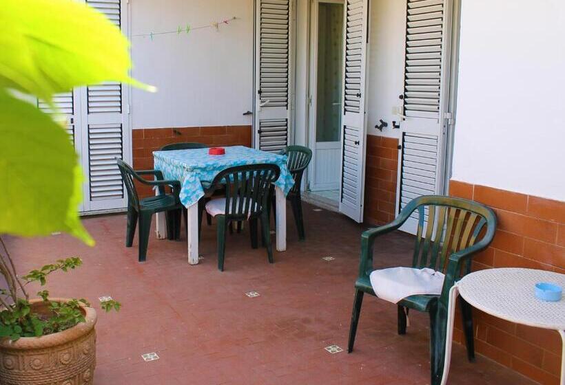 اتاق استاندارد یک نفره, B&b Luna Di Miele