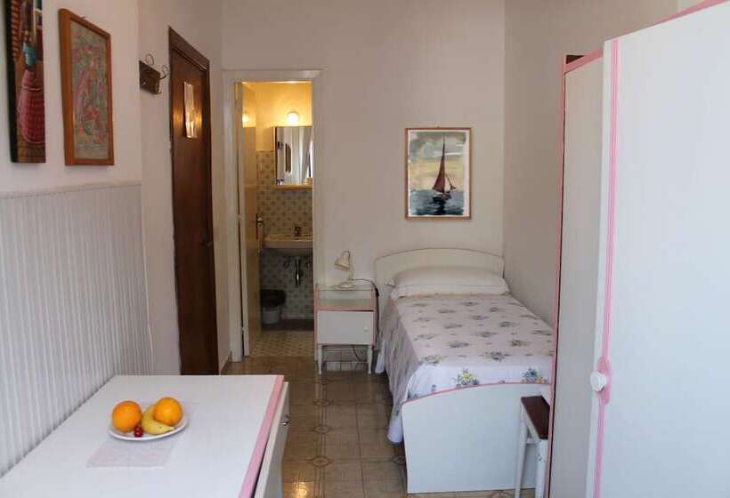 اتاق استاندارد یک نفره, B&b Luna Di Miele