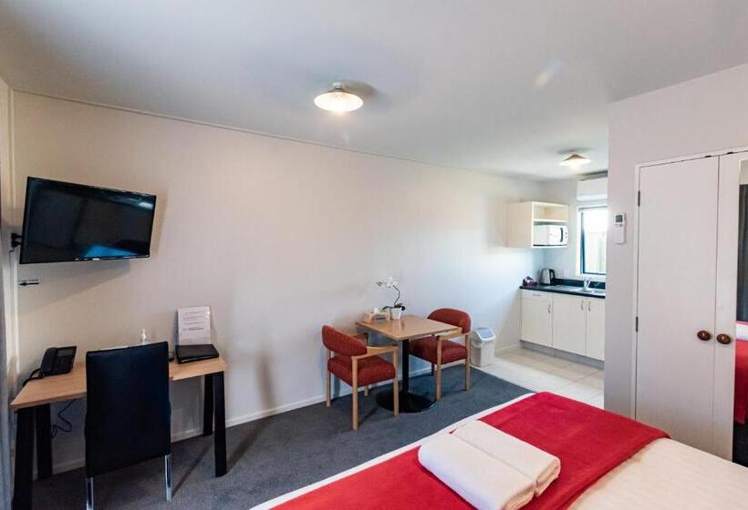 高级工作室, Riccarton Mall Motel
