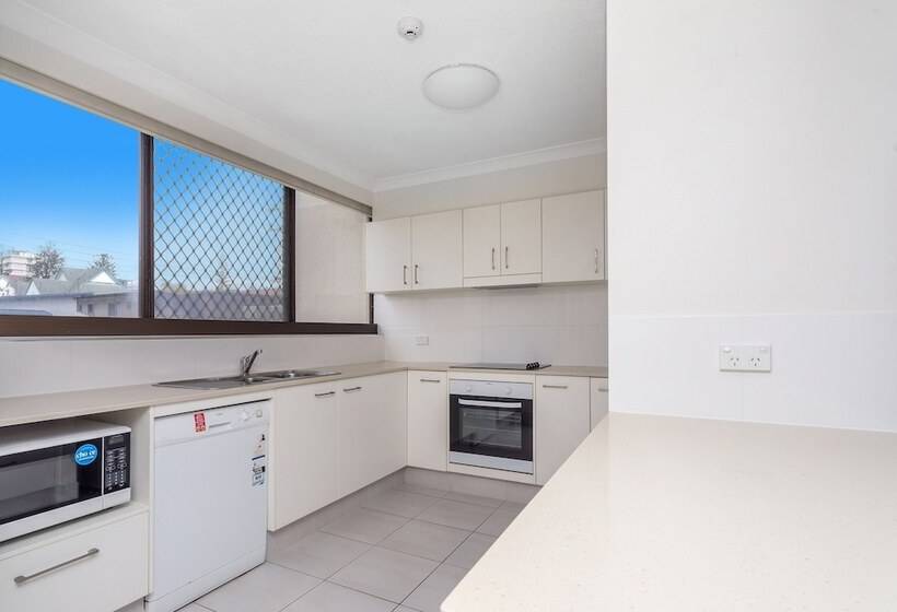 Апартаменты 1 Спальня, Columbia Beachfront Apartments On Rainbow Bay