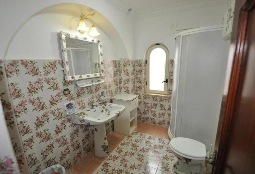 آپارتمان 1 خوابه با تراس, Villa Eva