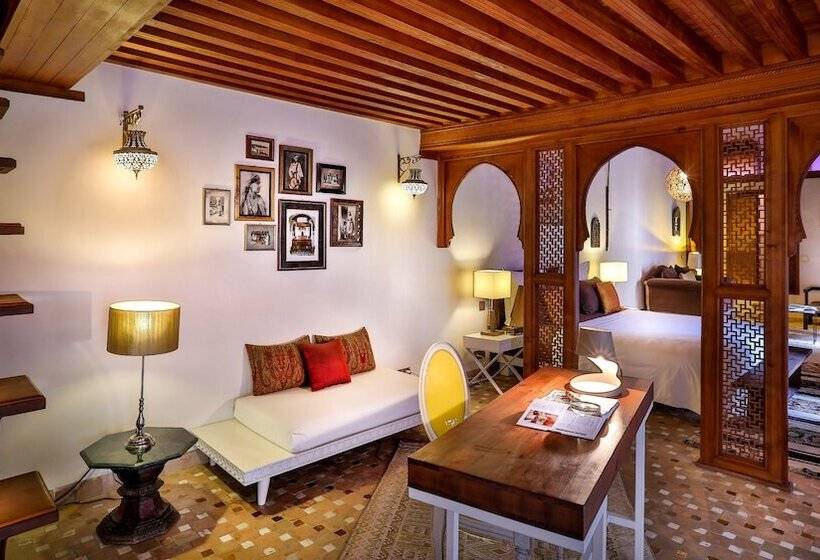سوییت, Karawan Riad