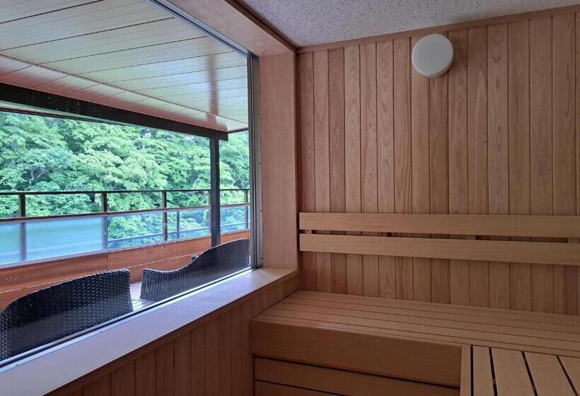 سوییت, Shiobara Onsen Ryokan Kamiaizuya