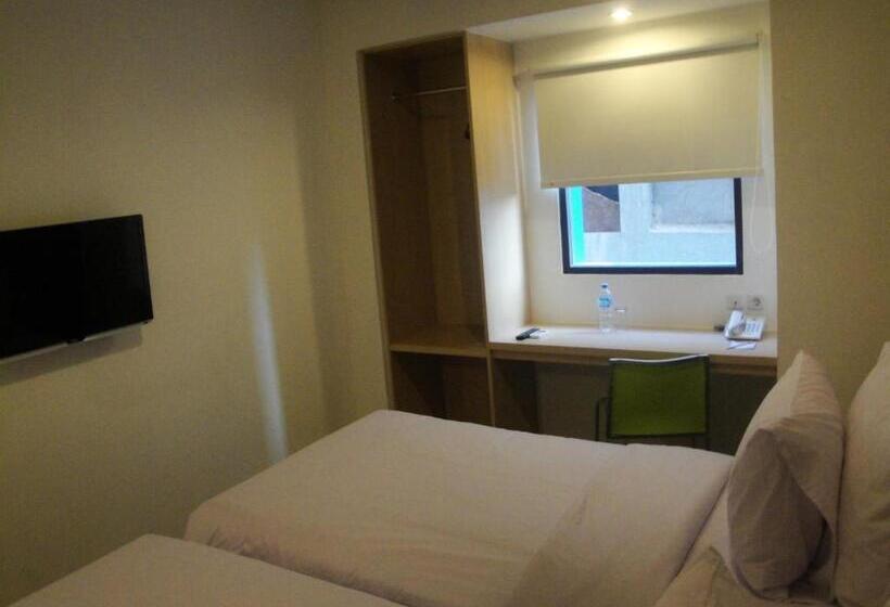 اتاق استاندارد, Top Hotel Manado By Gran Puri