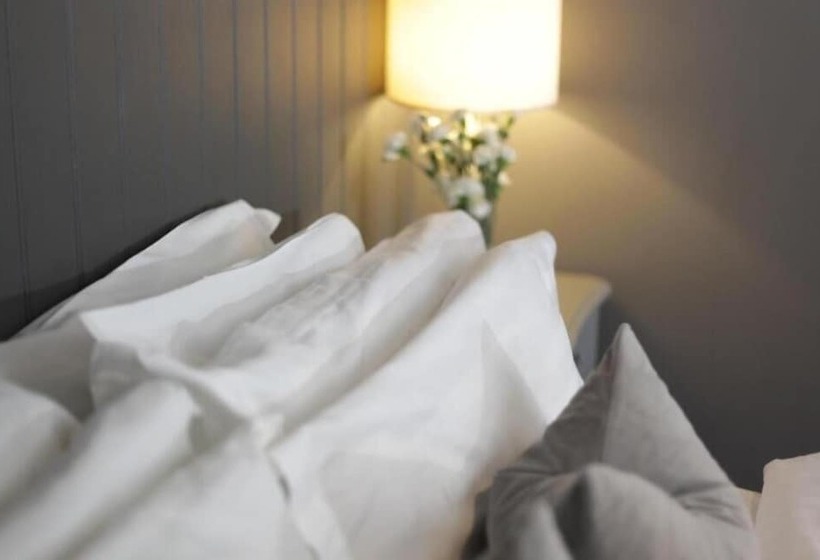 Номер Deluxe, The Old Talbot Hotel Milton Keynes