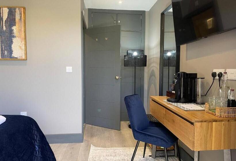 Номер Superior, The Old Talbot Hotel Milton Keynes