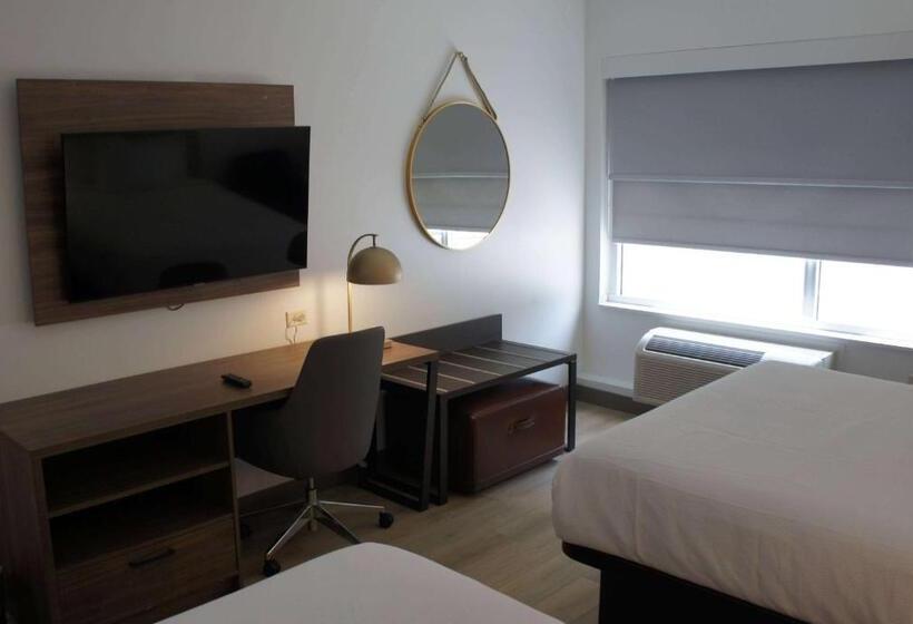 장애인을 위한 퀸사이즈 스탠다드 룸, La Quinta Inn & Suites By Wyndham Manchester   Arnold Afb