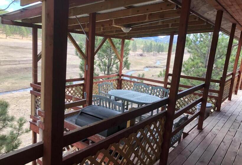 Четырехместный Номер Стандарт, Black Hills Motel At Quail S Crossing