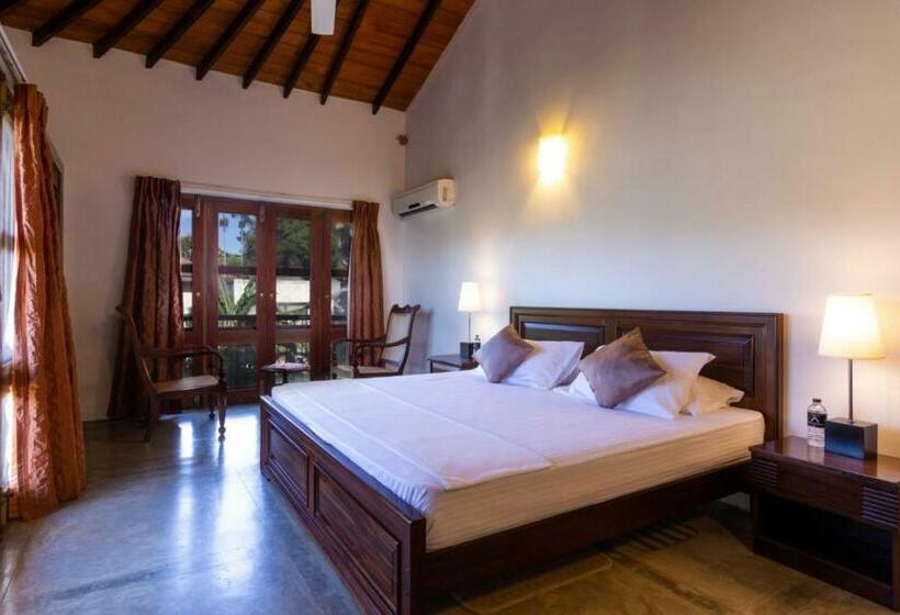 اتاق لوکس, Villa Victorini Victoria Golf Resort