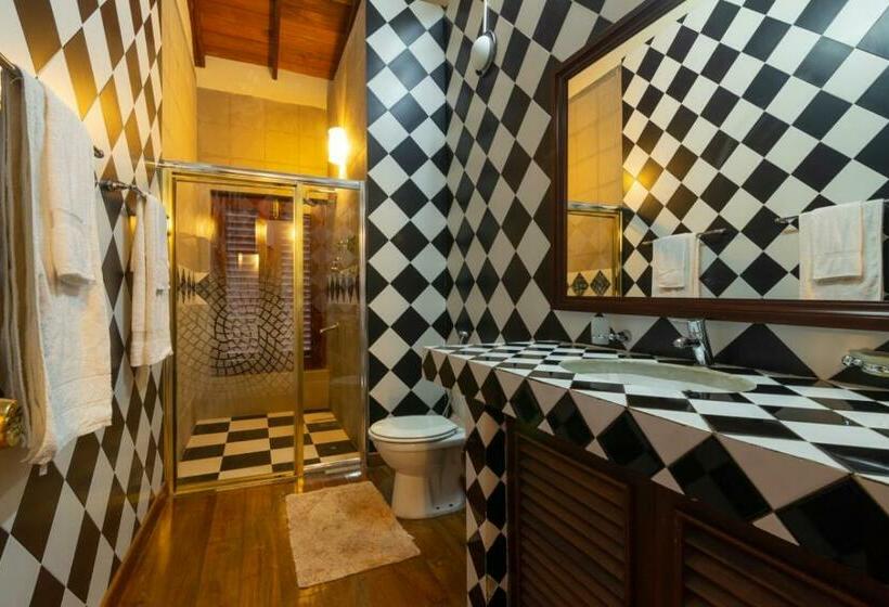 اتاق لوکس, Villa Victorini Victoria Golf Resort