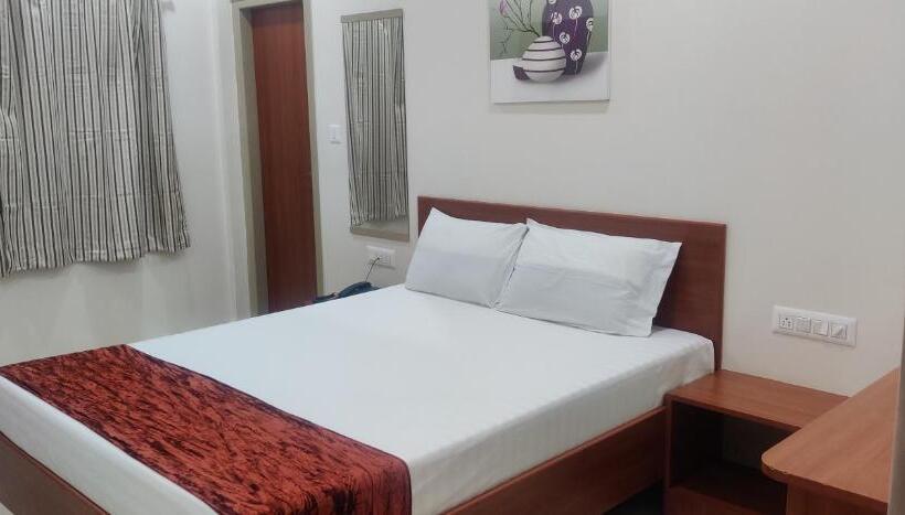 اتاق سوپریور, Mulberry Inn