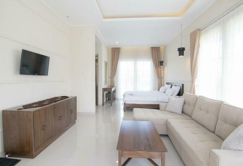 小型套房带阳台, Sevilla Resort Magelang