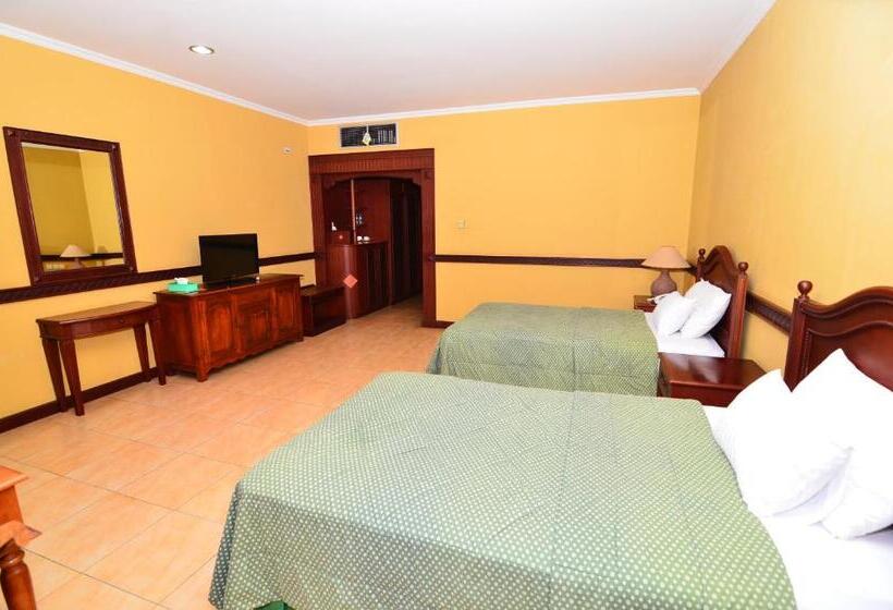 豪华园景房, Sevilla Resort Magelang
