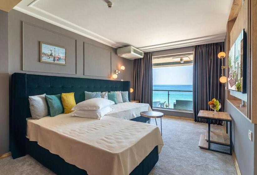 Семейный Номер Вид на Море, Marina Hotel, Sunny Day